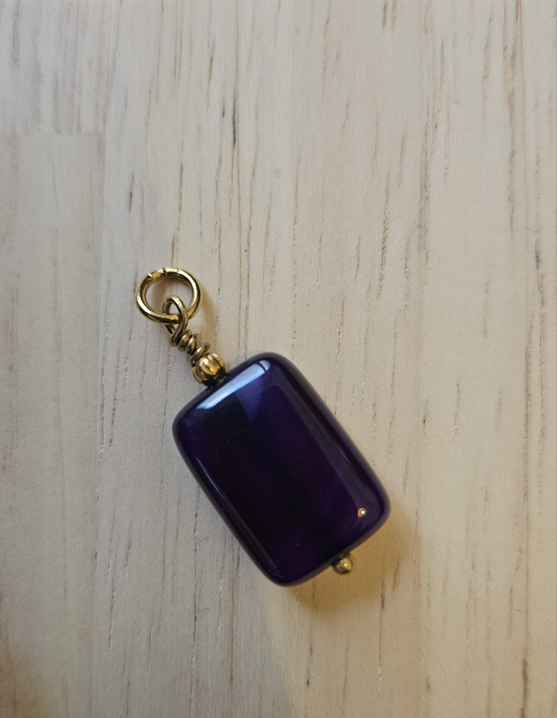 Pendentif CIAO aubergine